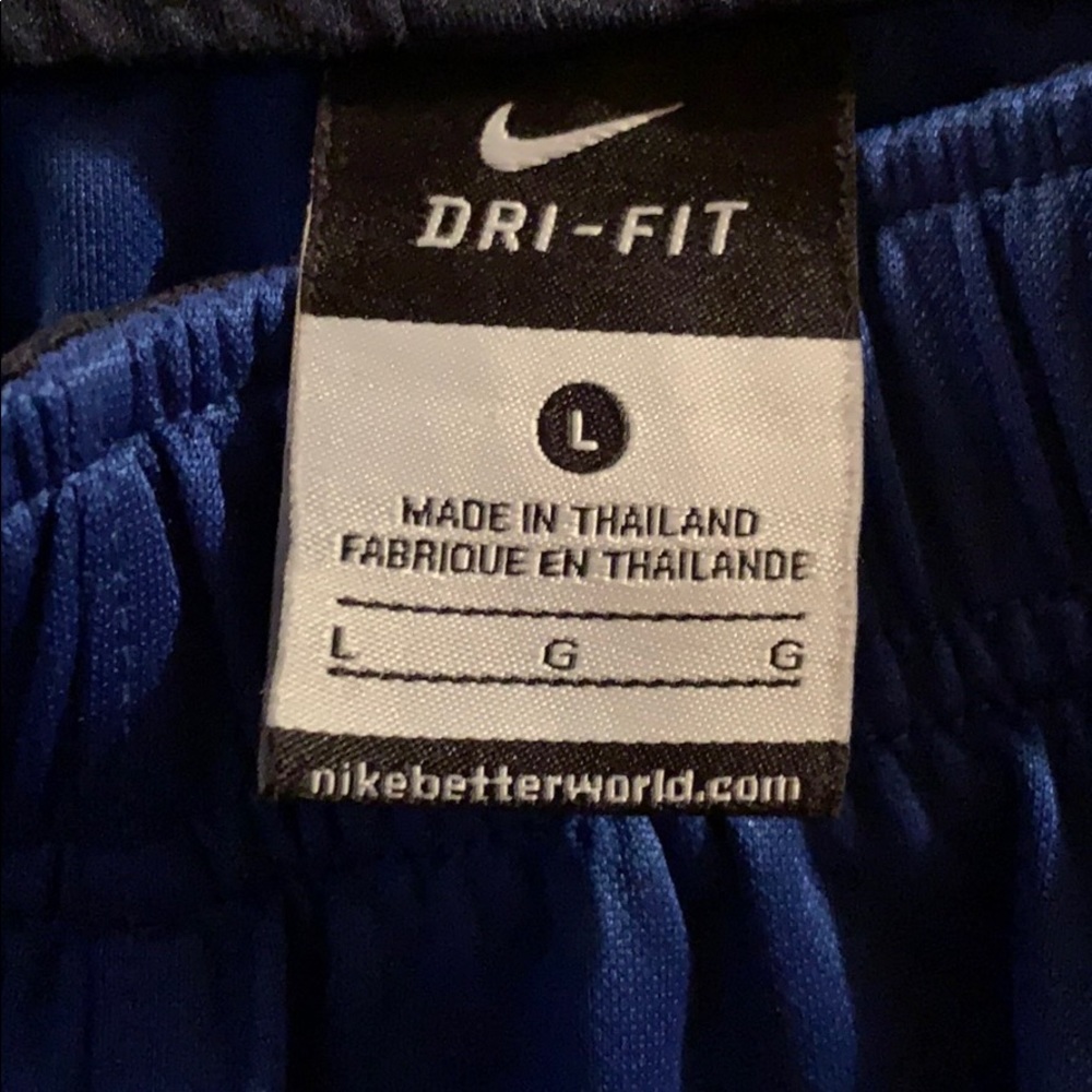 Boys gym shorts.  Damaged so priced low! - Picture 3 of 5